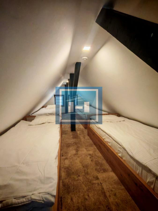 Pet zasebnih stambenih jedinica u Konacima 86