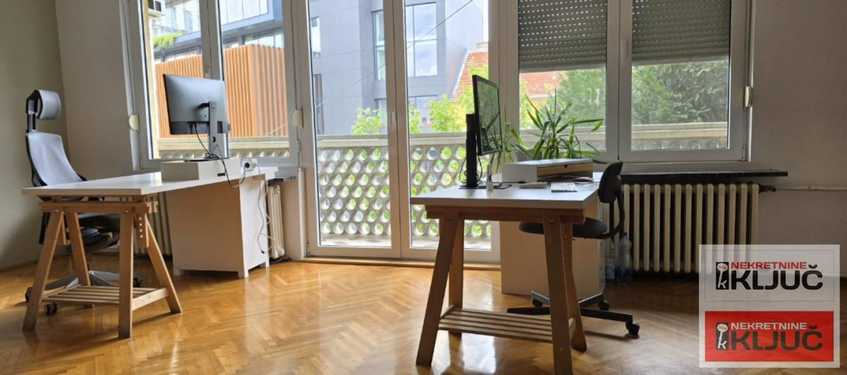 SPENS IZDAJE SE EKSKLUZIVAN POSLOVNI PROSTOR 35