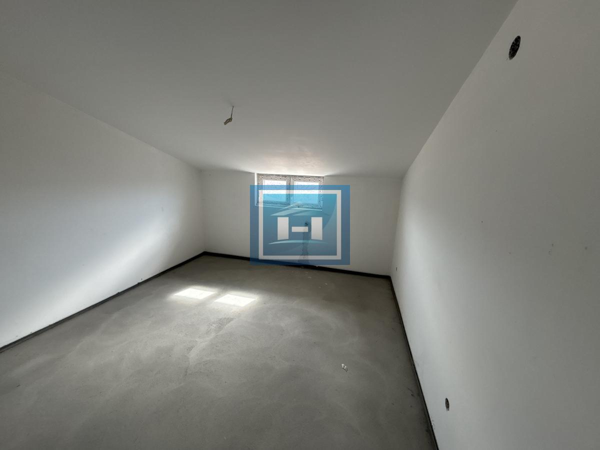 NA PRODAJU – PENTHOUSE U STROGOM CENTRU GRADA | 222 m² NA VRHU ZGRADE 10