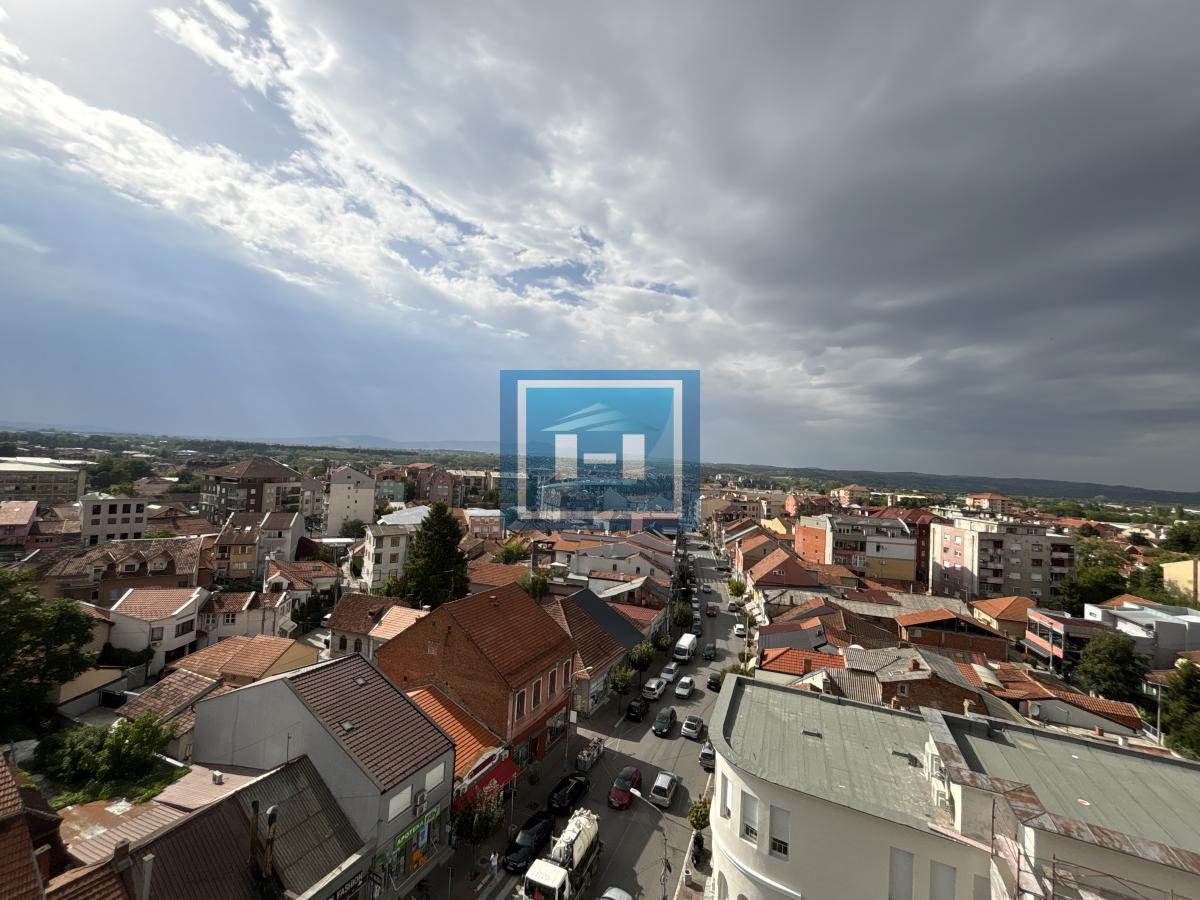 NA PRODAJU – PENTHOUSE U STROGOM CENTRU GRADA | 222 m² NA VRHU ZGRADE 4
