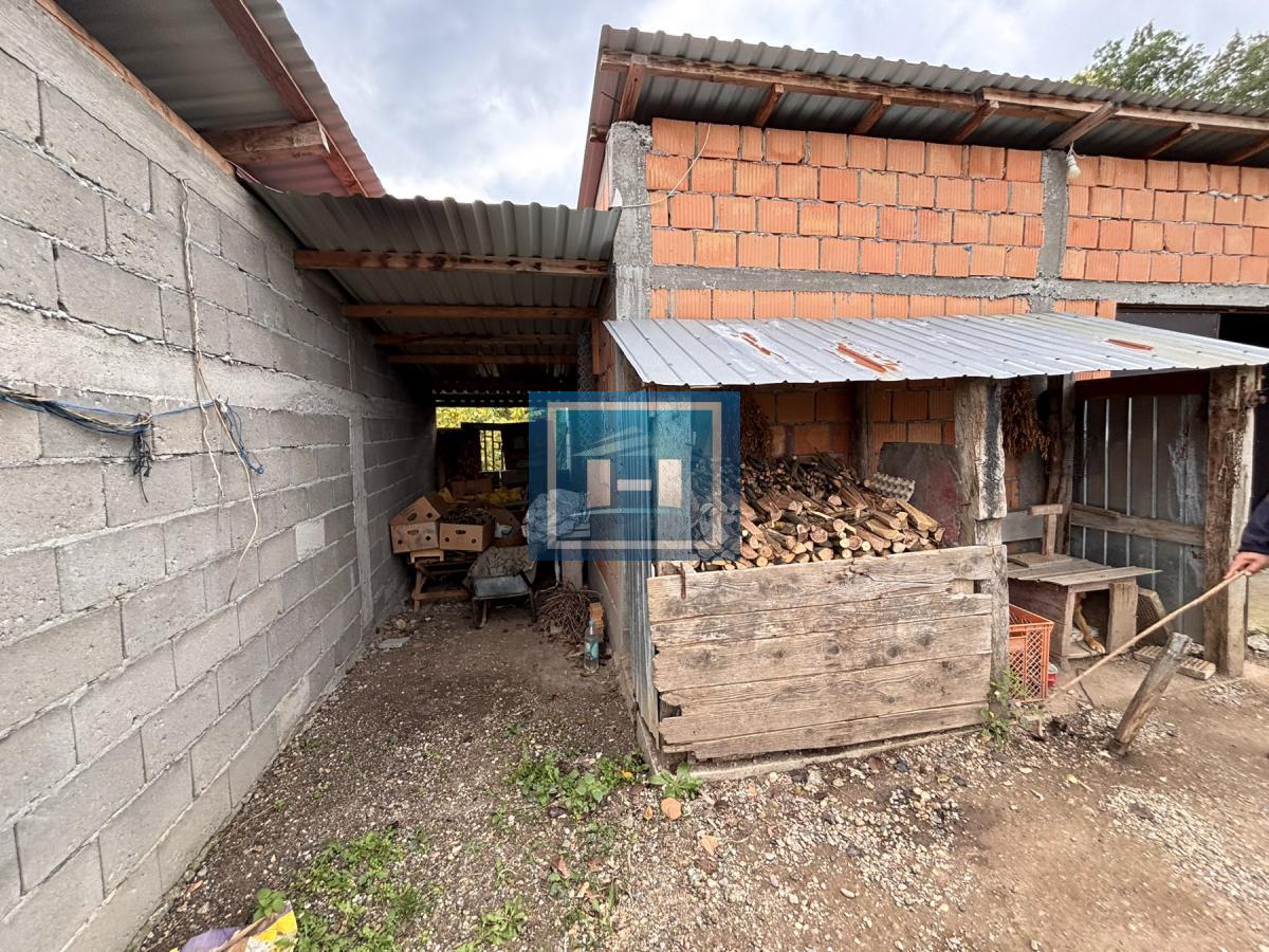 RAJ NA ZEMLJI – 2,5 HEKTARA ČISTE PRIRODE I POTENCIJALA 31