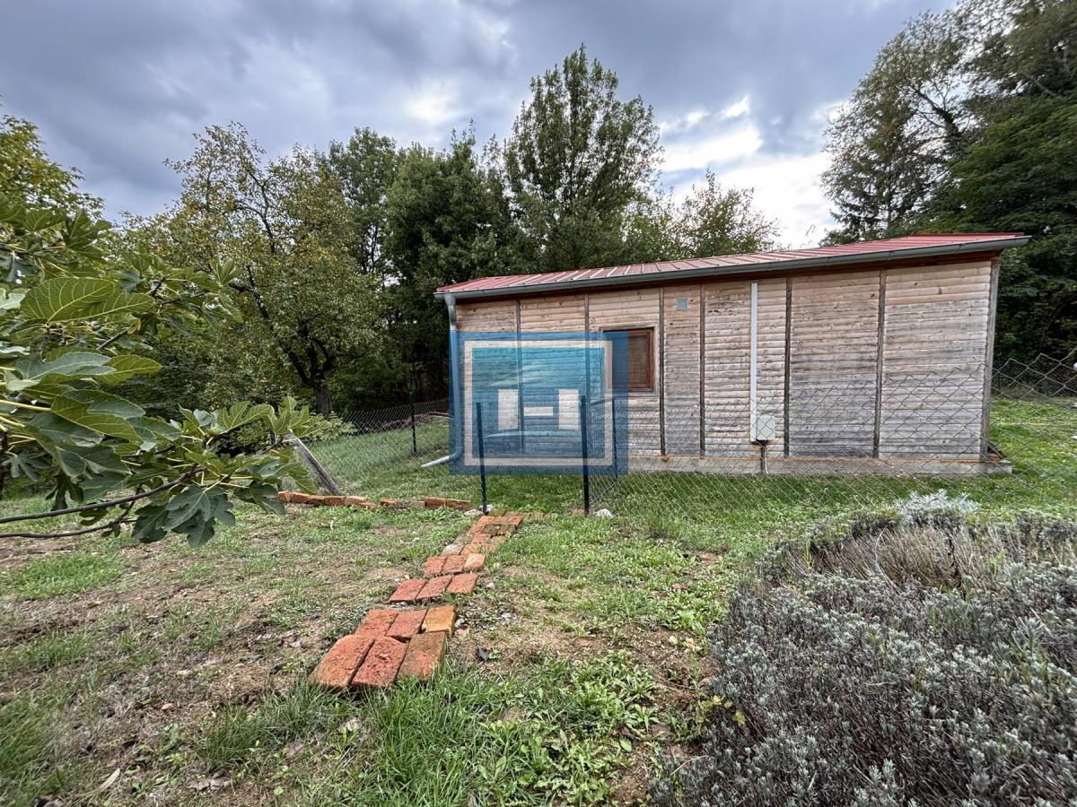 RAJ NA ZEMLJI – 2,5 HEKTARA ČISTE PRIRODE I POTENCIJALA 39