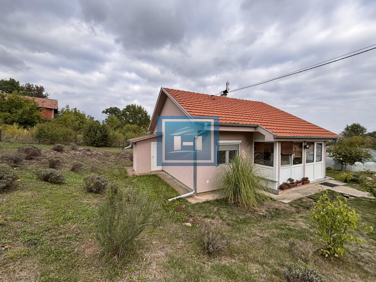 RAJ NA ZEMLJI – 2,5 HEKTARA ČISTE PRIRODE I POTENCIJALA 4