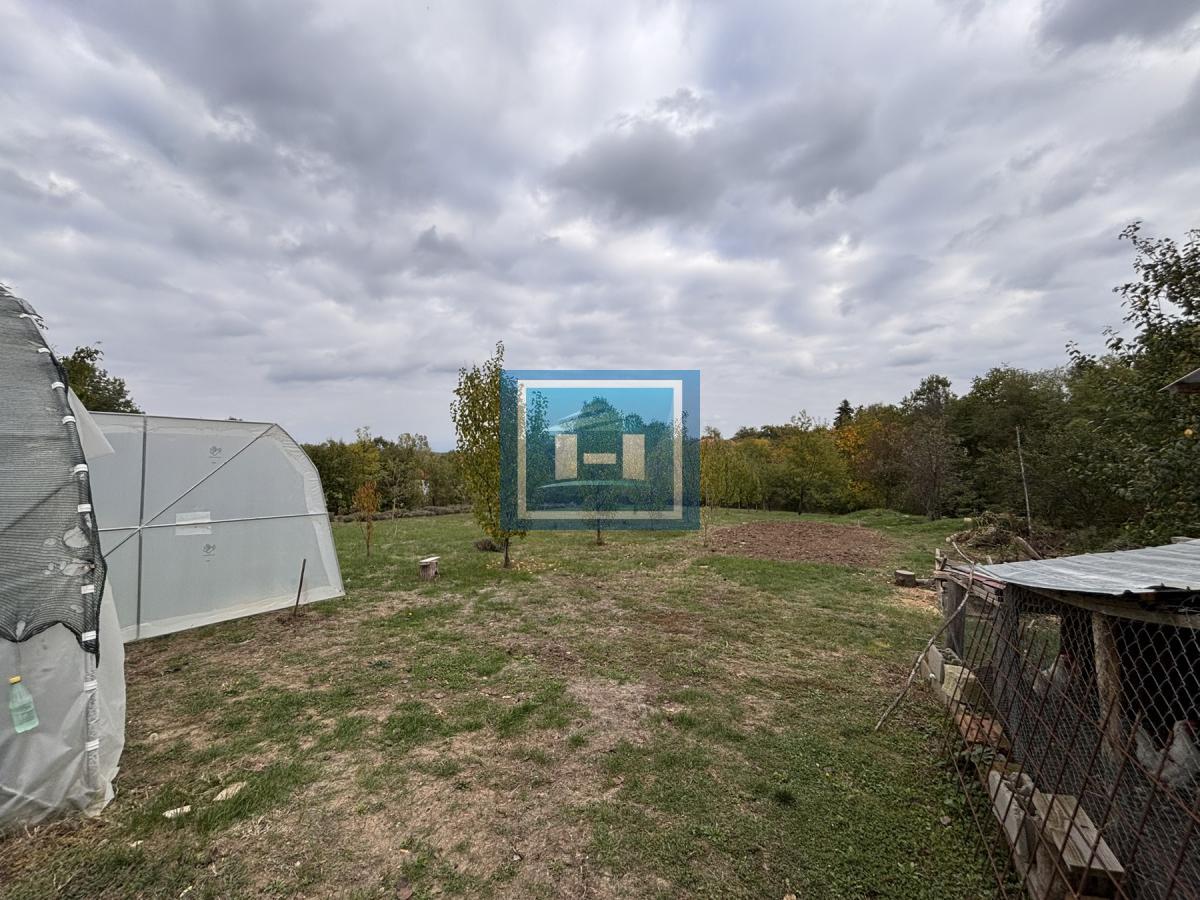 RAJ NA ZEMLJI – 2,5 HEKTARA ČISTE PRIRODE I POTENCIJALA 40