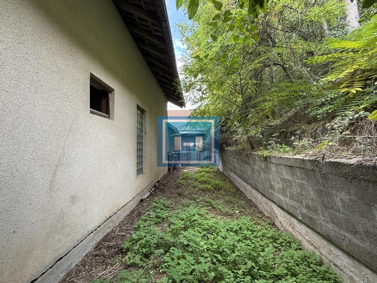 Preko 20 prostorija čeka na vas – raskošna kuća od 500 m² u Miloševu! 3