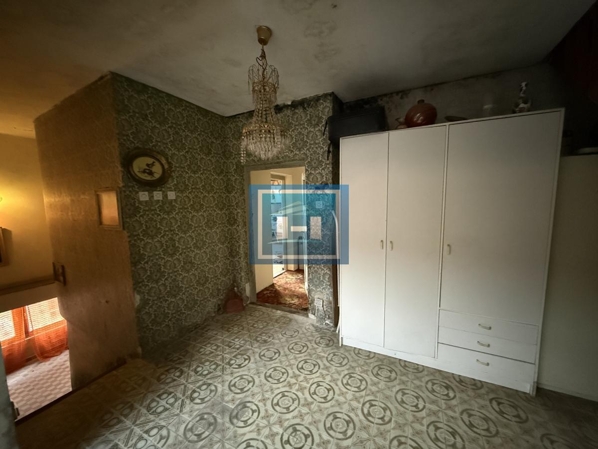 Preko 20 prostorija čeka na vas – raskošna kuća od 500 m² u Miloševu! 47