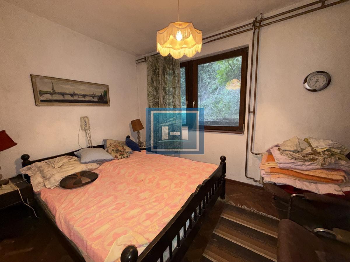 Preko 20 prostorija čeka na vas – raskošna kuća od 500 m² u Miloševu! 50