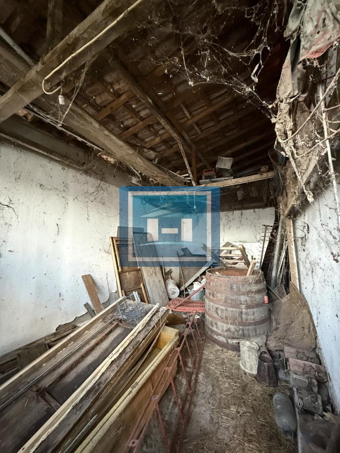 Preko 20 prostorija čeka na vas – raskošna kuća od 500 m² u Miloševu! 52