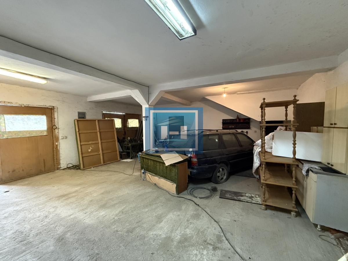 Preko 20 prostorija čeka na vas – raskošna kuća od 500 m² u Miloševu! 6