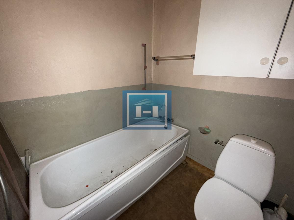 Preko 20 prostorija čeka na vas – raskošna kuća od 500 m² u Miloševu! 64