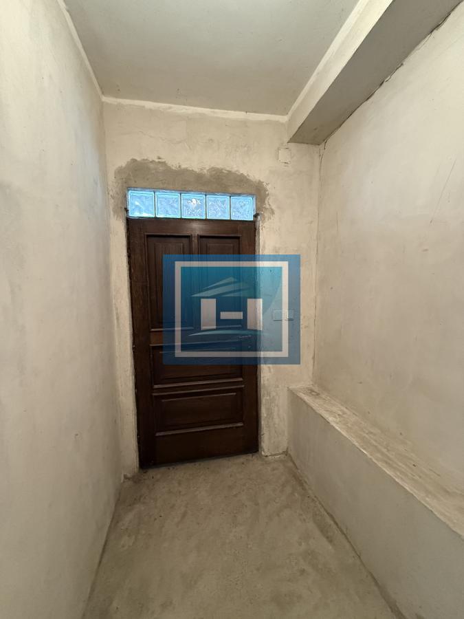 Preko 20 prostorija čeka na vas – raskošna kuća od 500 m² u Miloševu! 9