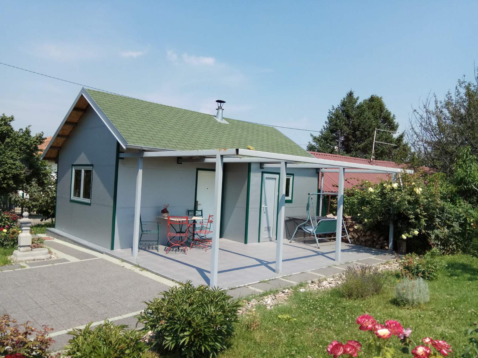 Vikendica na Ribnjaku najatraktivnijem delu Novog Sada 1