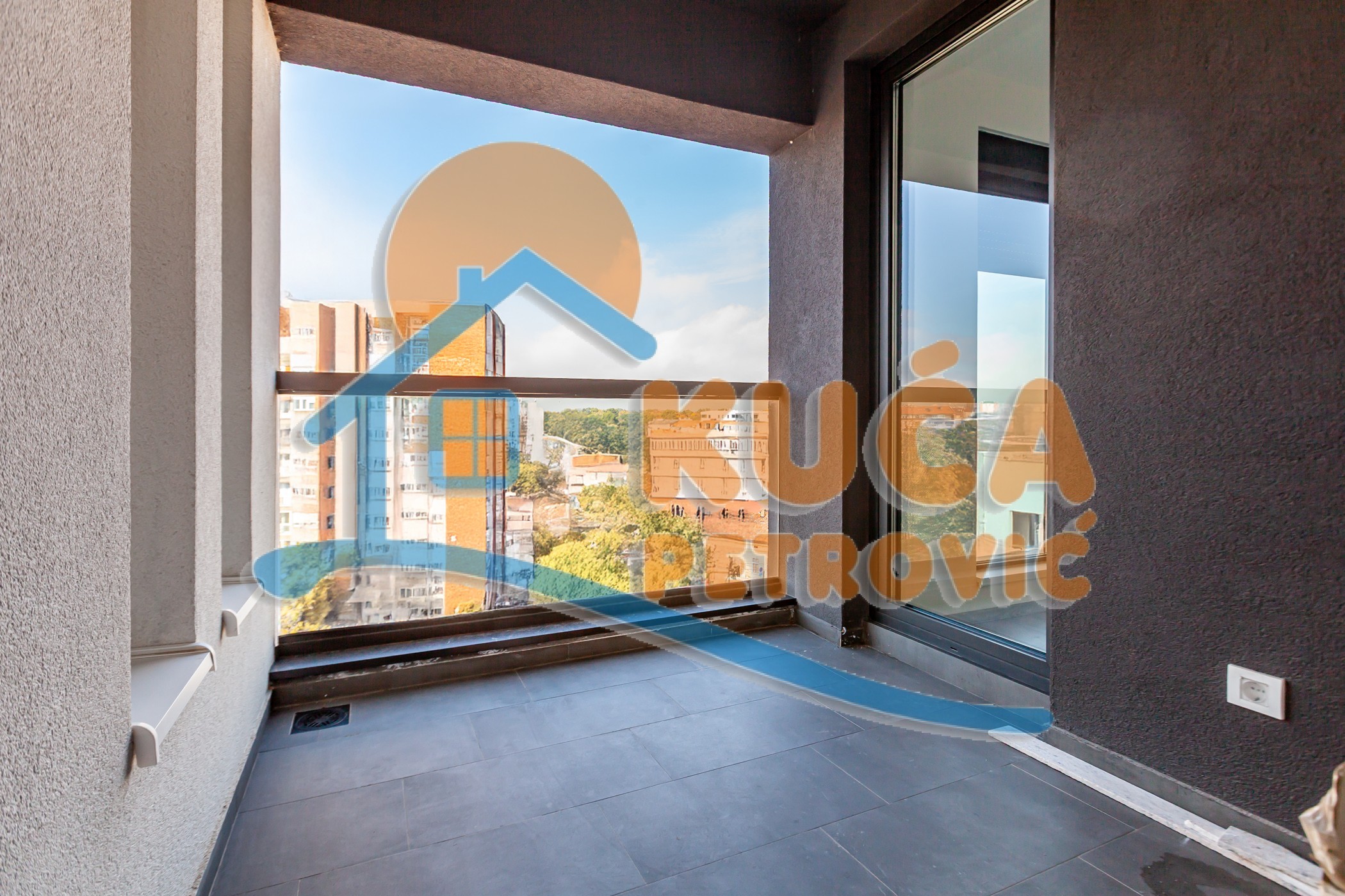 četvorosoban stan, 120 m2, Centar, Prvomajska ID: p-015080 11