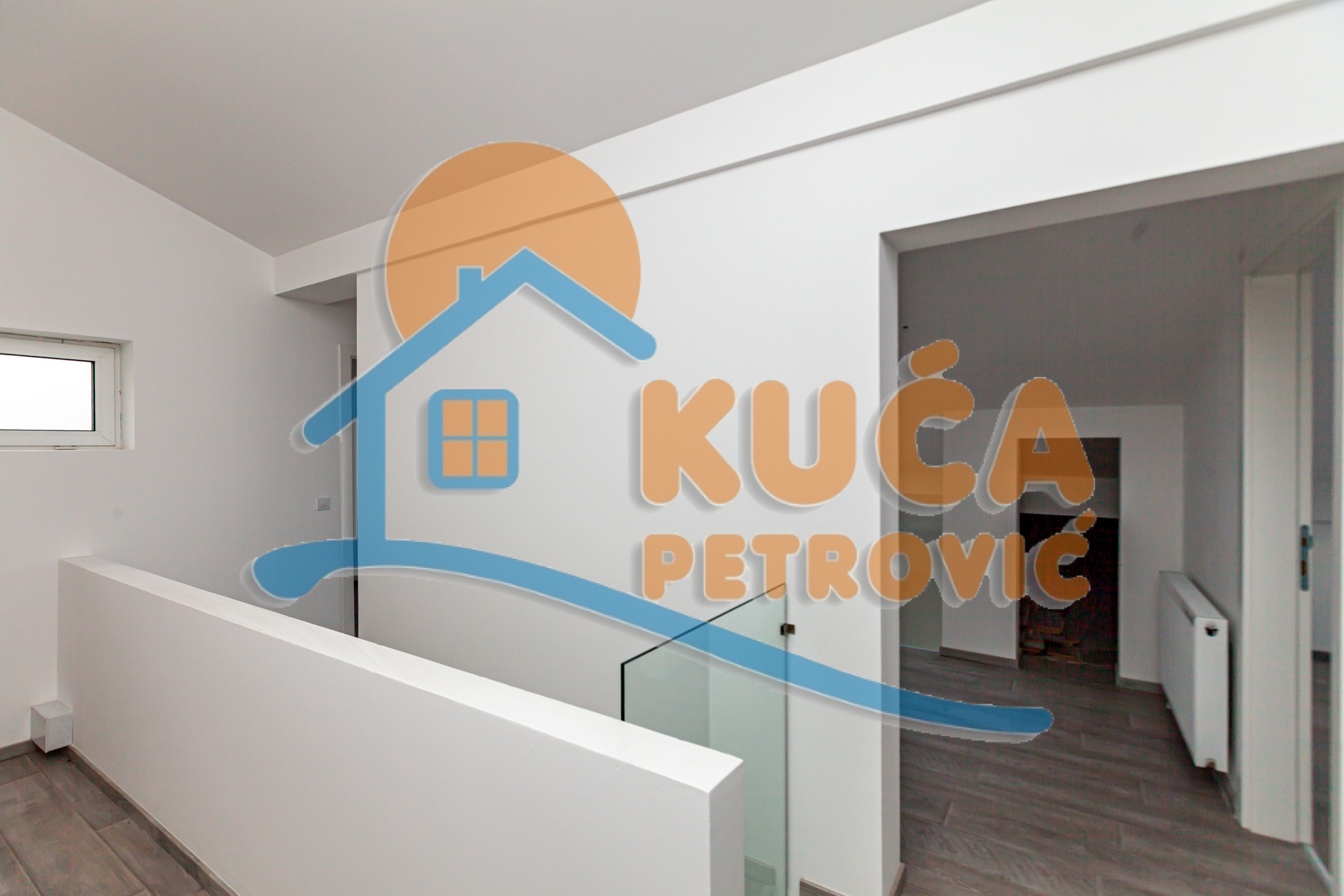 četvorosoban stan, 120 m2, Centar, Prvomajska ID: p-015080 15