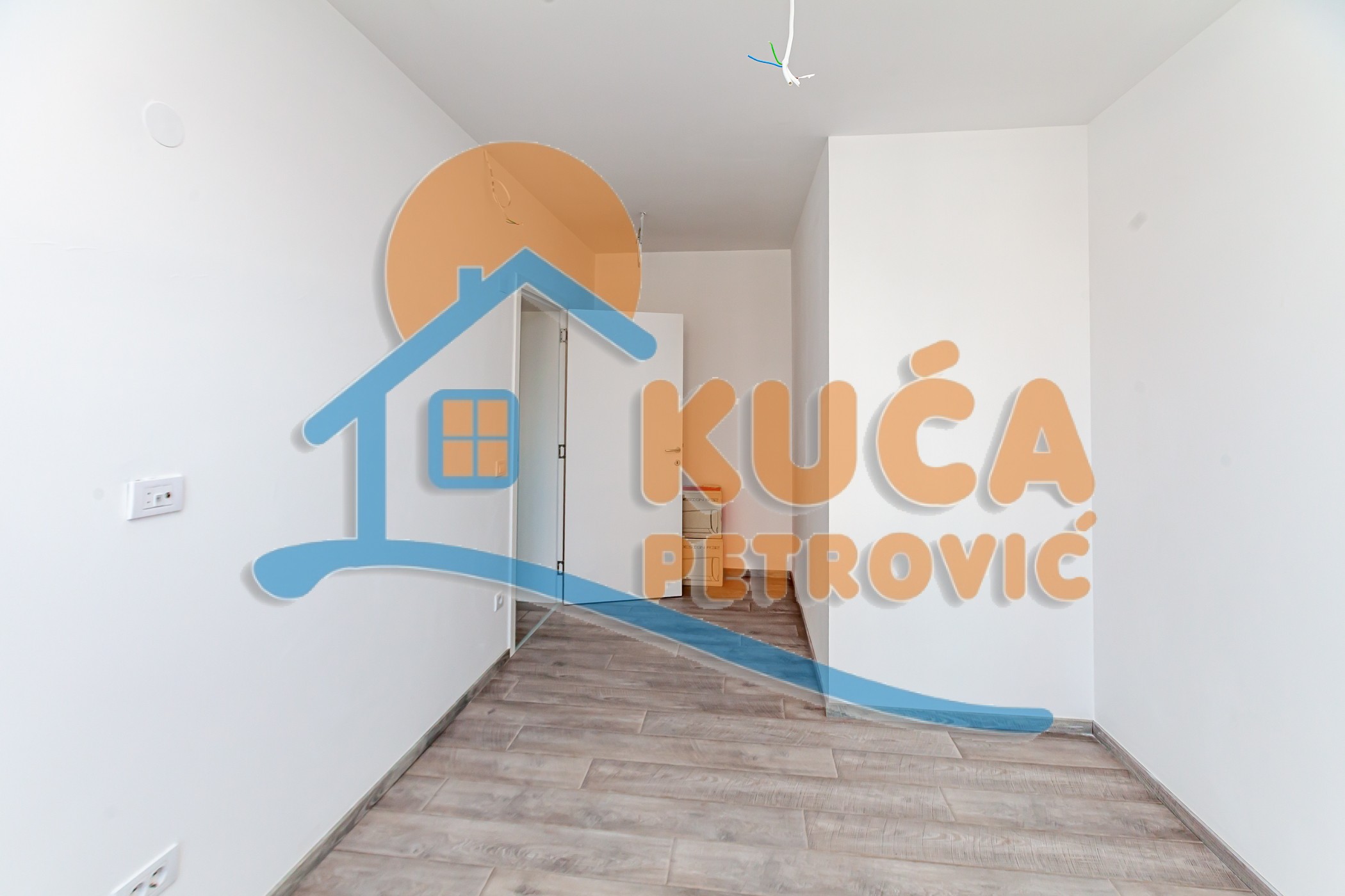 četvorosoban stan, 120 m2, Centar, Prvomajska ID: p-015080 17