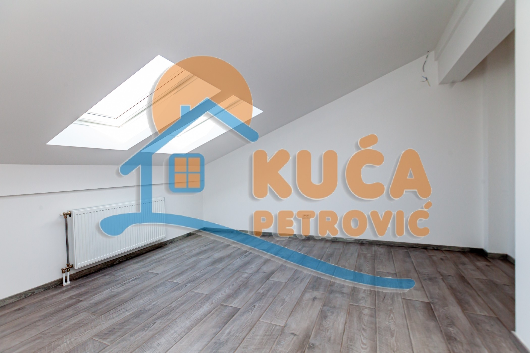 četvorosoban stan, 120 m2, Centar, Prvomajska ID: p-015080 19