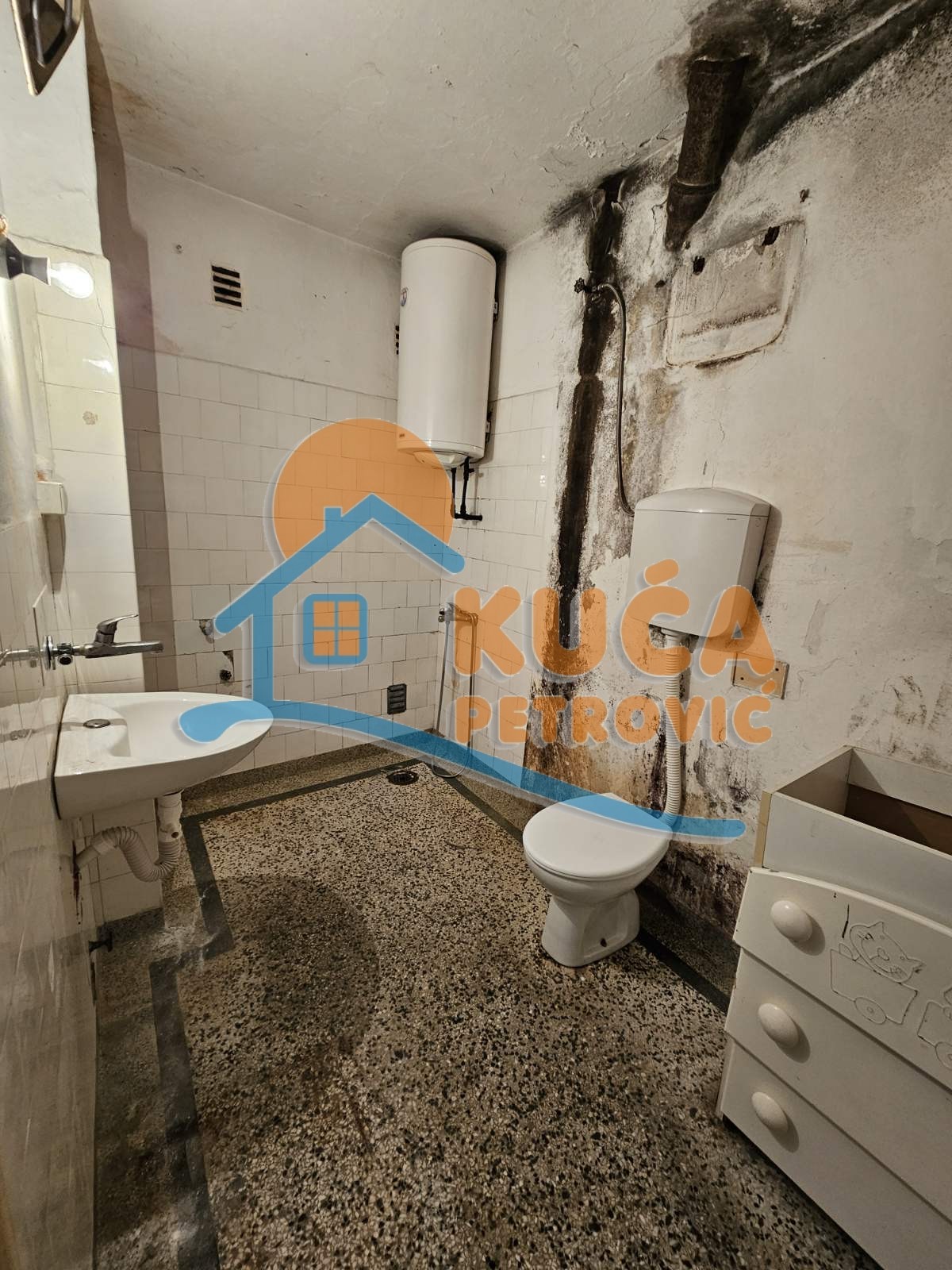 Dvosoban stan, 43 m2, Šojka, Obilićev venac ID: i-015077 7