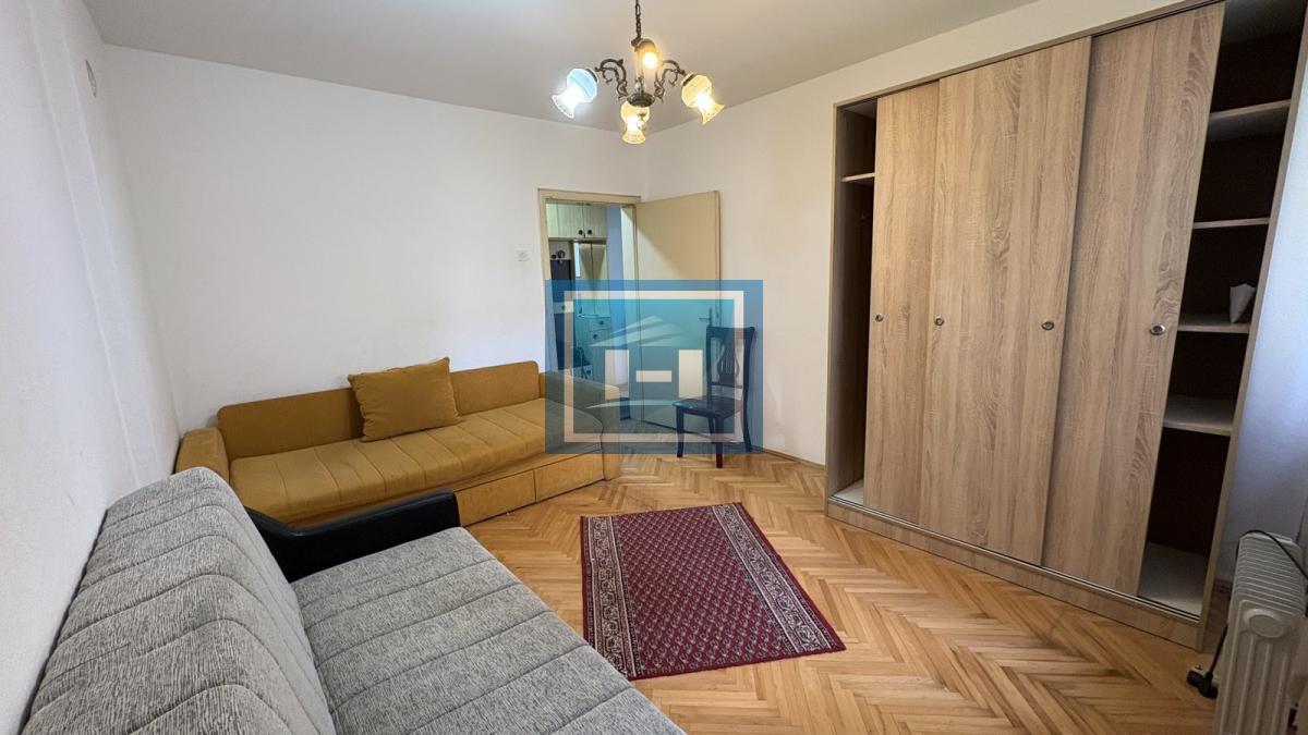 Savršen stan za život u centru – povoljna cena! 12