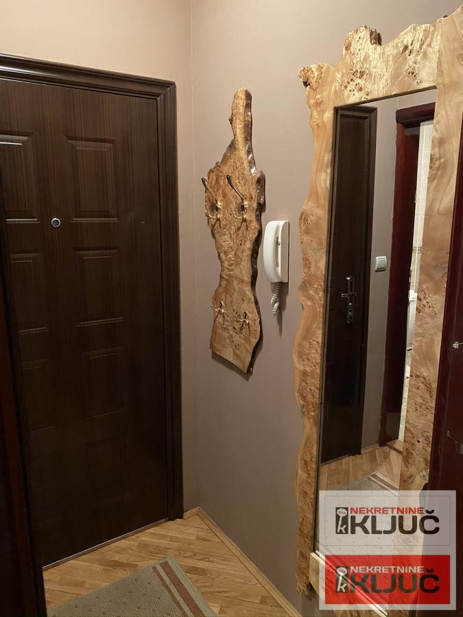 CARA DUŠANA, 24m2, Garsonjera, Nameštena 6