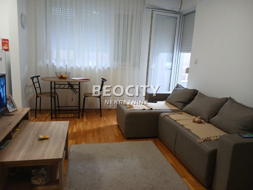 Dvosoban stan, 32 m2, Palilula, Bratstva i jedinstva ID: 117103 1