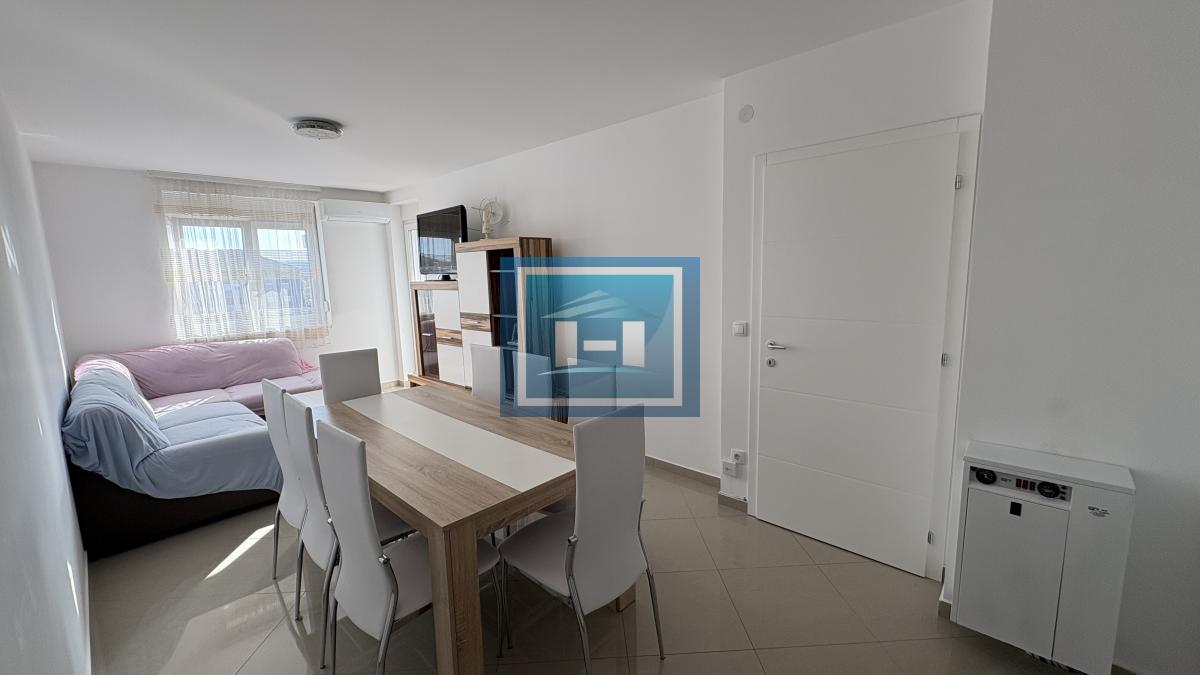 Ekskluzivno izdavanje – moderan stan u luksuznoj zgradi! 3