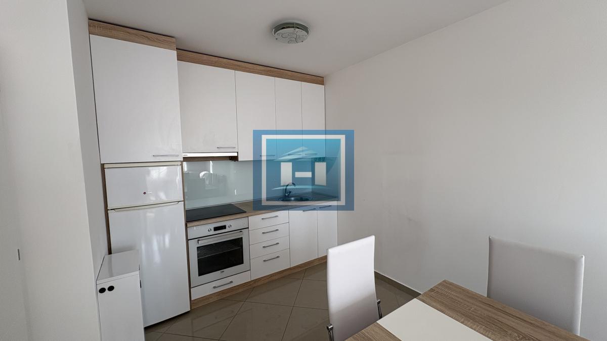 Ekskluzivno izdavanje – moderan stan u luksuznoj zgradi! 4