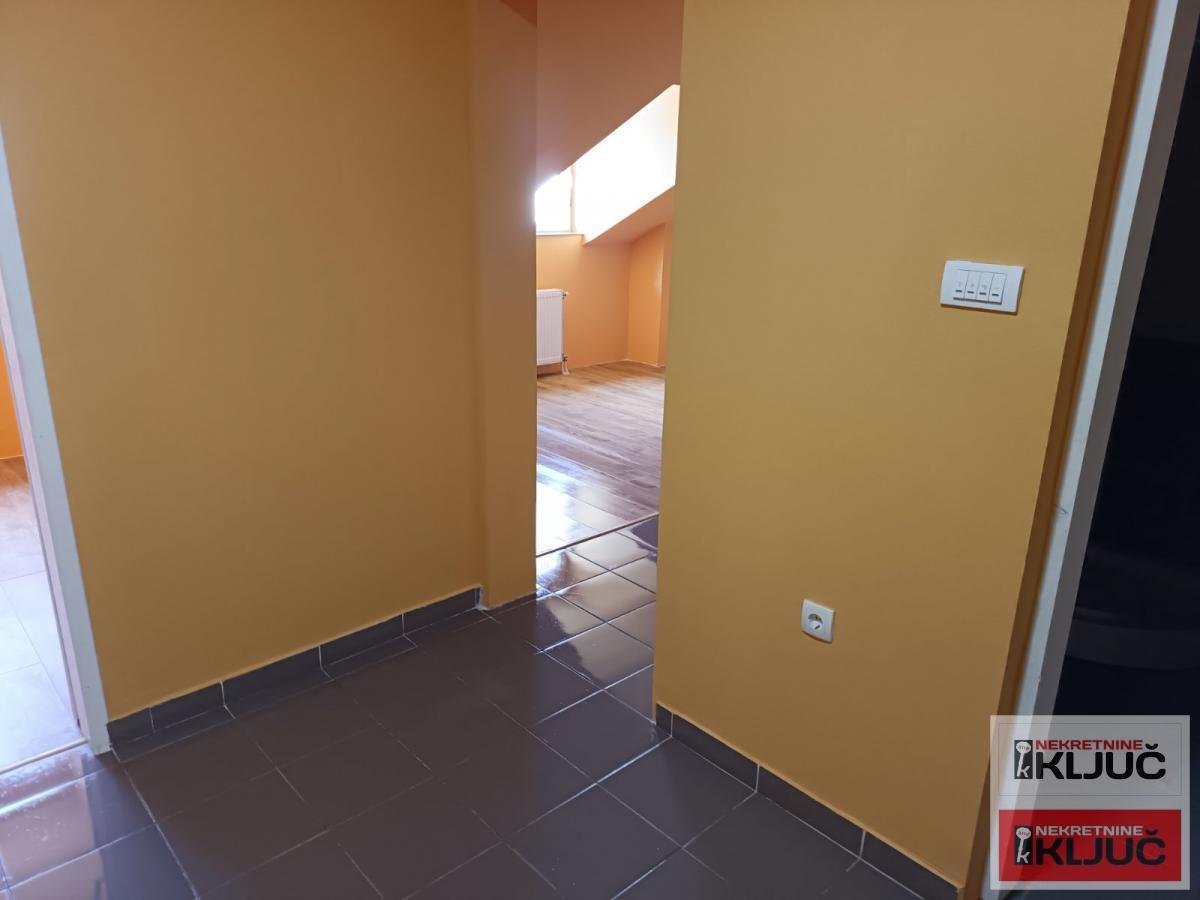 KLISA, 32m2, Jednoiposoban, Odmah useljiv 4