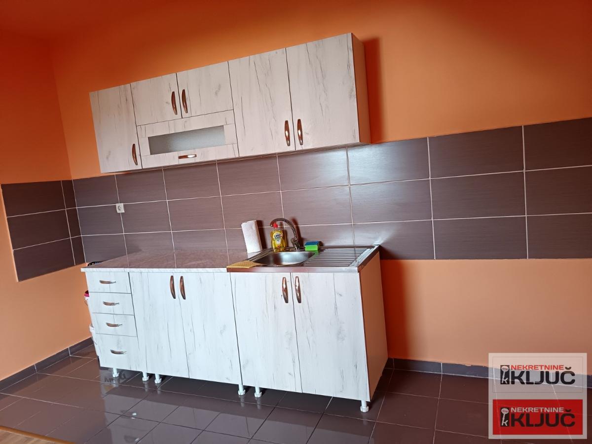 KLISA, 32m2, Jednoiposoban, Odmah useljiv 5