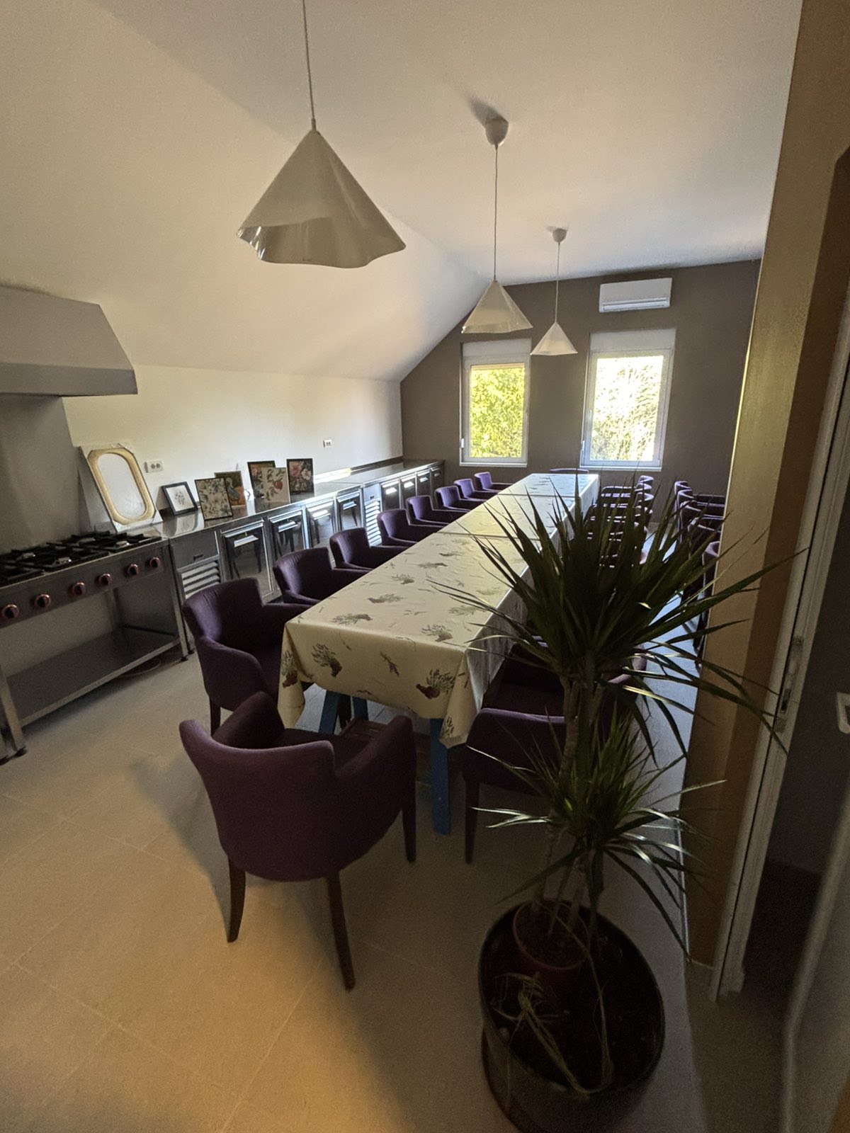 Izdajem smestaj za radnike Dobanovci 1