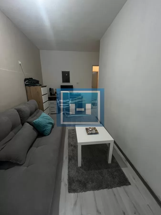 DVE SPAVAĆE SOBE NA 46 m² + GARSONJERA — STRELIŠTE, JAGODINA! 11