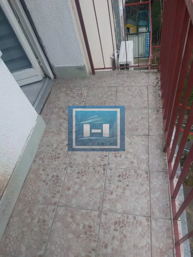 DVE SPAVAĆE SOBE NA 46 m² + GARSONJERA — STRELIŠTE, JAGODINA! 13