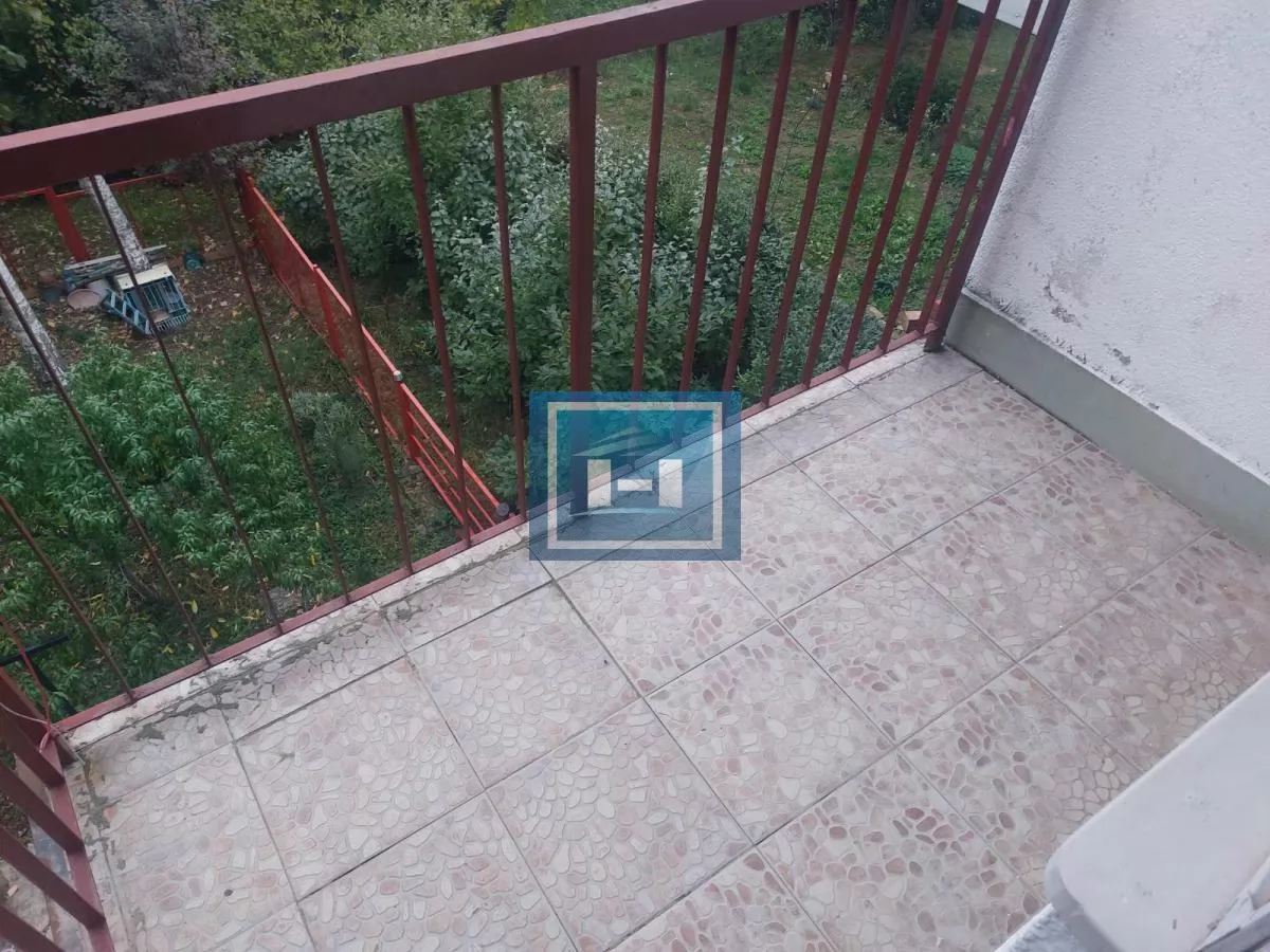 DVE SPAVAĆE SOBE NA 46 m² + GARSONJERA — STRELIŠTE, JAGODINA! 14