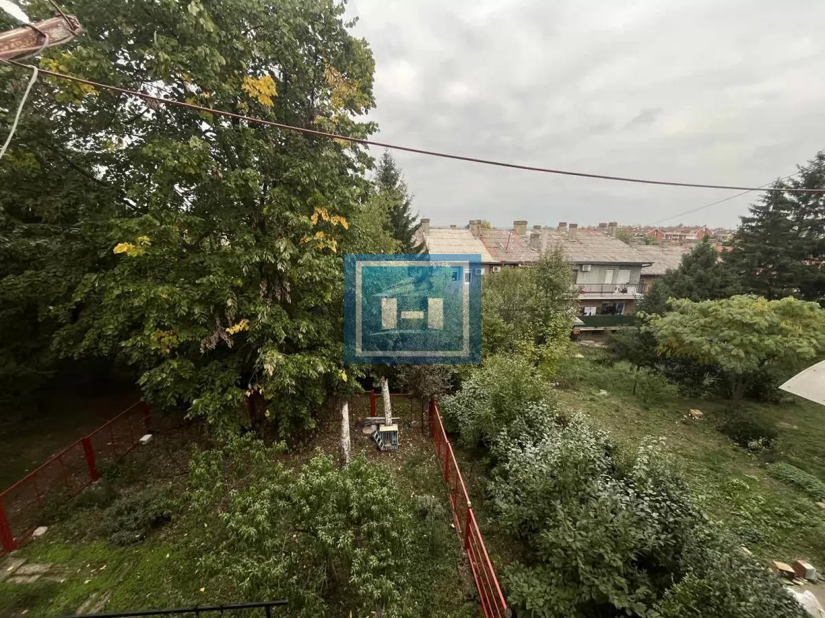 DVE SPAVAĆE SOBE NA 46 m² + GARSONJERA — STRELIŠTE, JAGODINA! 15