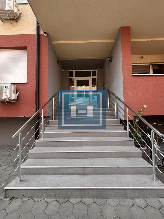 Kompletno namešten u blizini Akva parka i centra 16