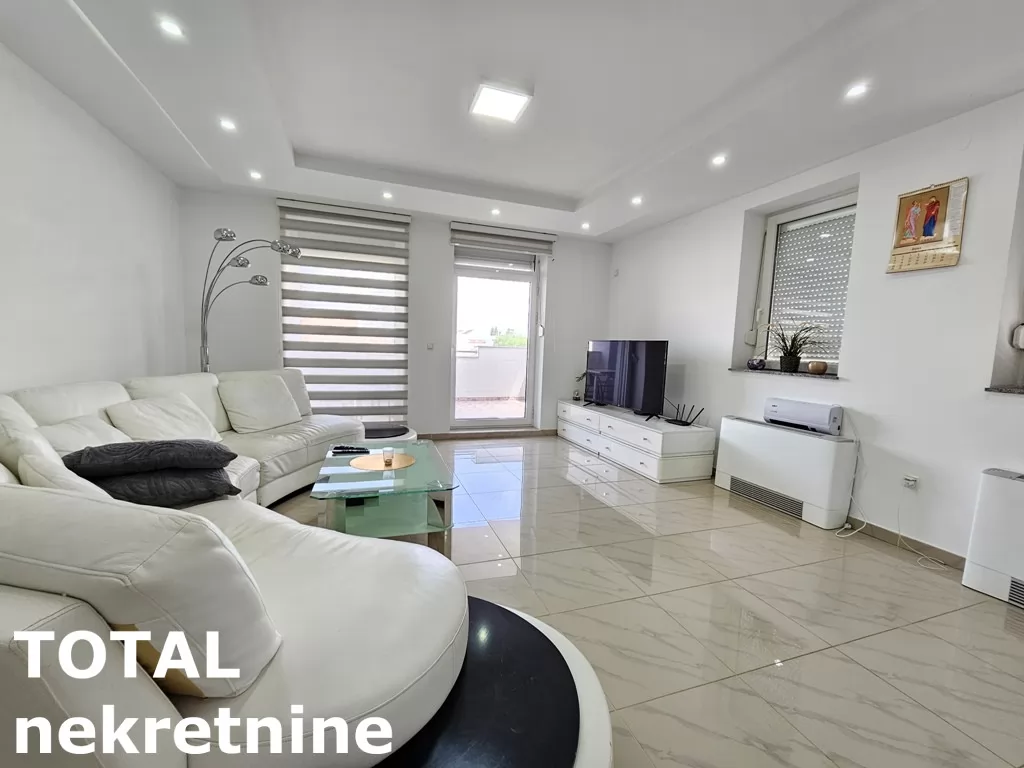 Kuca,NOVI SAD,LIPOV GAJ,kv: 970.00, € 950000, ID: 3090410 20