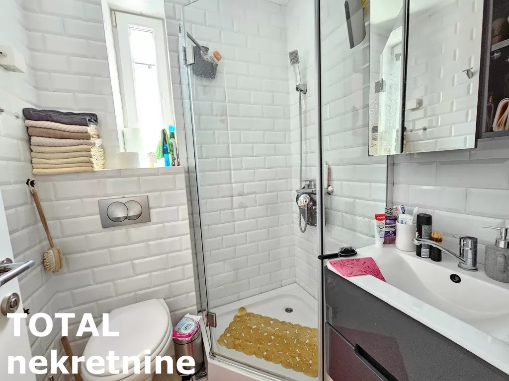 Kuca,NOVI SAD,LIPOV GAJ,kv: 970.00, € 950000, ID: 3090410 37