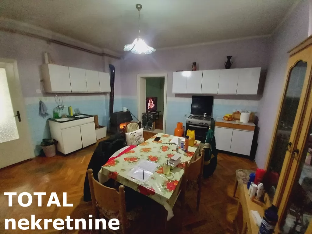 Kuca,GLOŽAN,ŠIRI CENTAR,kv: 181.00, € 92700, ID: 3091338 1