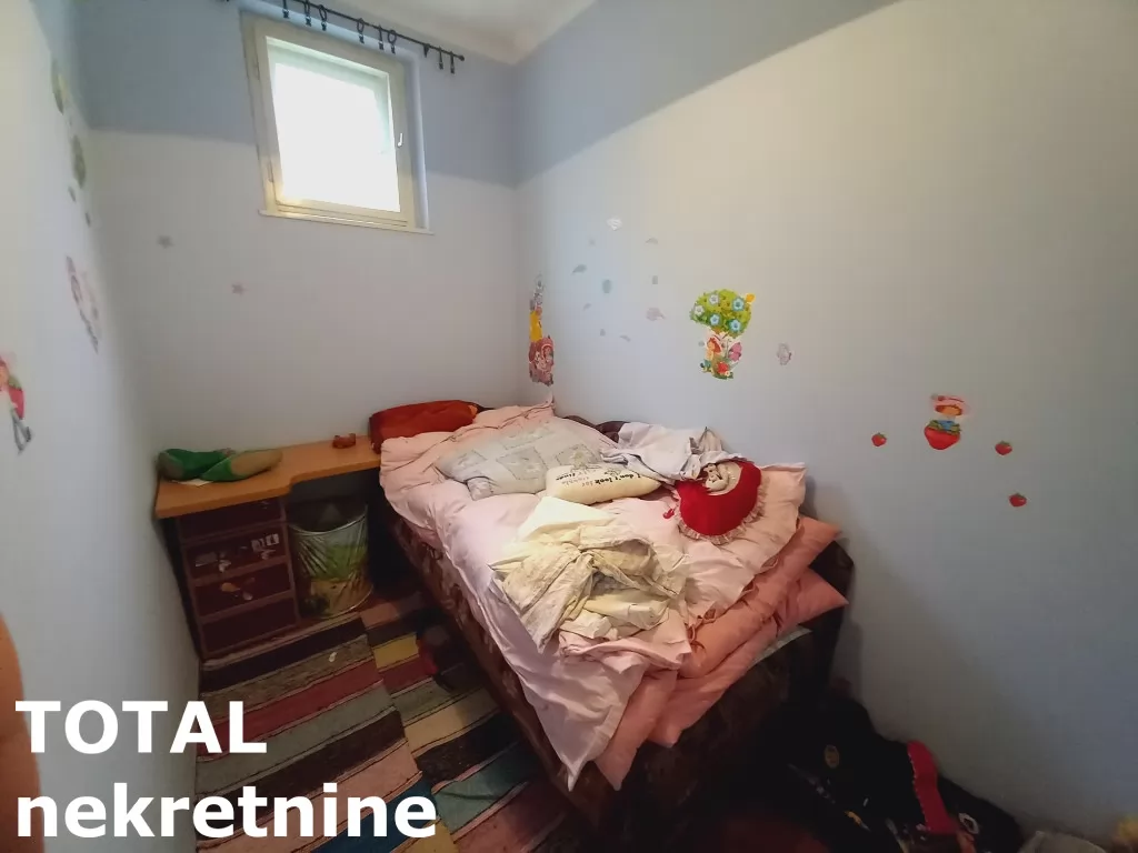 Kuca,GLOŽAN,ŠIRI CENTAR,kv: 181.00, € 92700, ID: 3091338 11