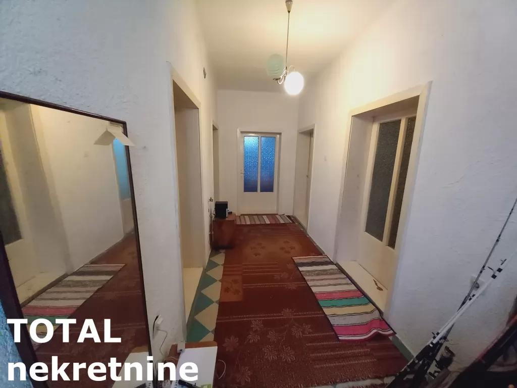 Kuca,GLOŽAN,ŠIRI CENTAR,kv: 181.00, € 92700, ID: 3091338 13