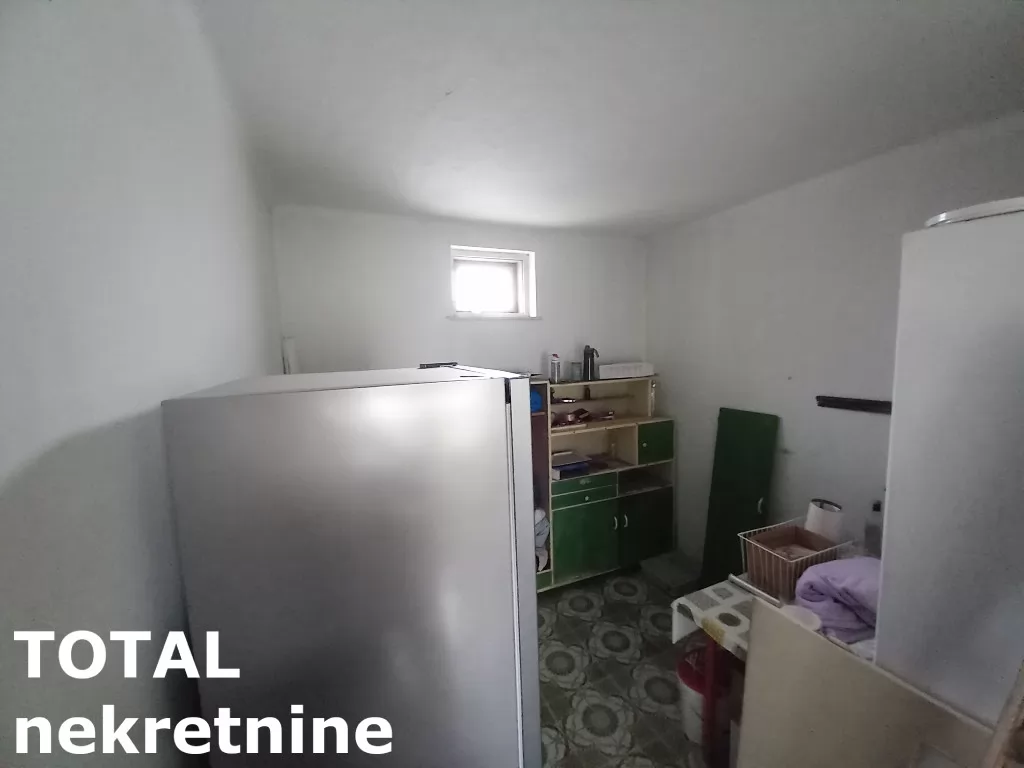 Kuca,GLOŽAN,ŠIRI CENTAR,kv: 181.00, € 92700, ID: 3091338 16