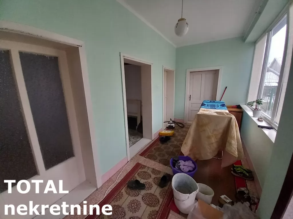 Kuca,GLOŽAN,ŠIRI CENTAR,kv: 181.00, € 92700, ID: 3091338 17