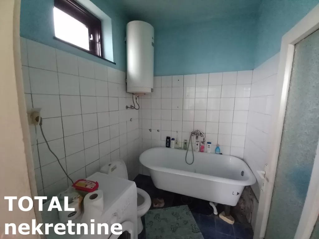 Kuca,GLOŽAN,ŠIRI CENTAR,kv: 181.00, € 92700, ID: 3091338 19