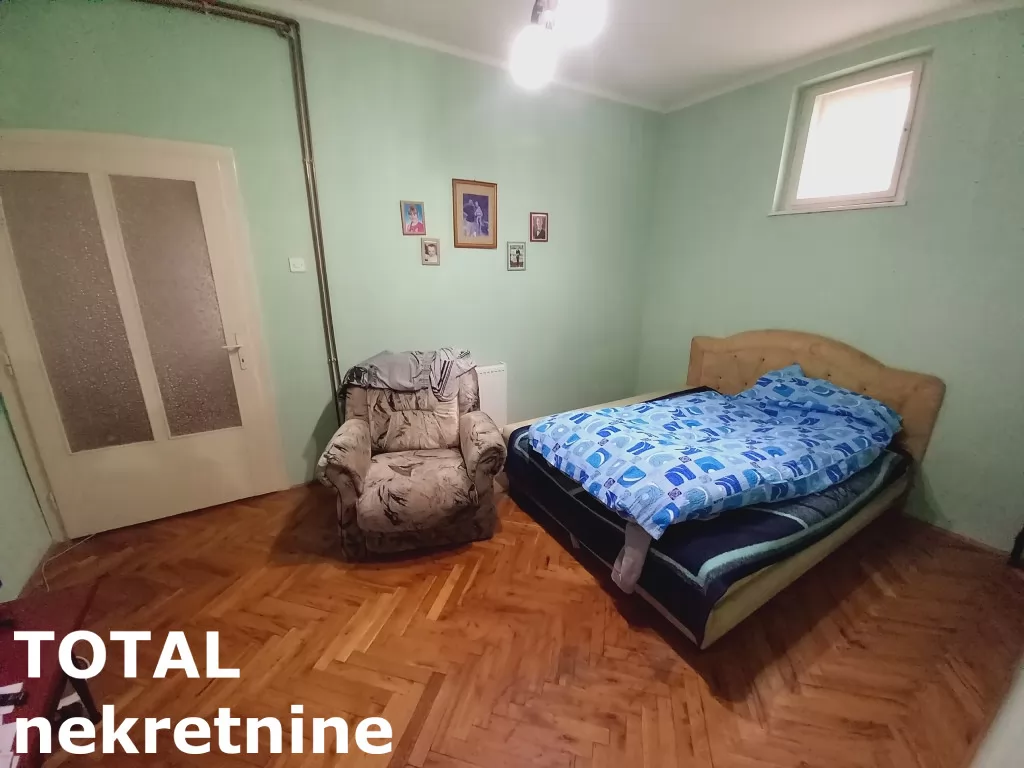 Kuca,GLOŽAN,ŠIRI CENTAR,kv: 181.00, € 92700, ID: 3091338 4