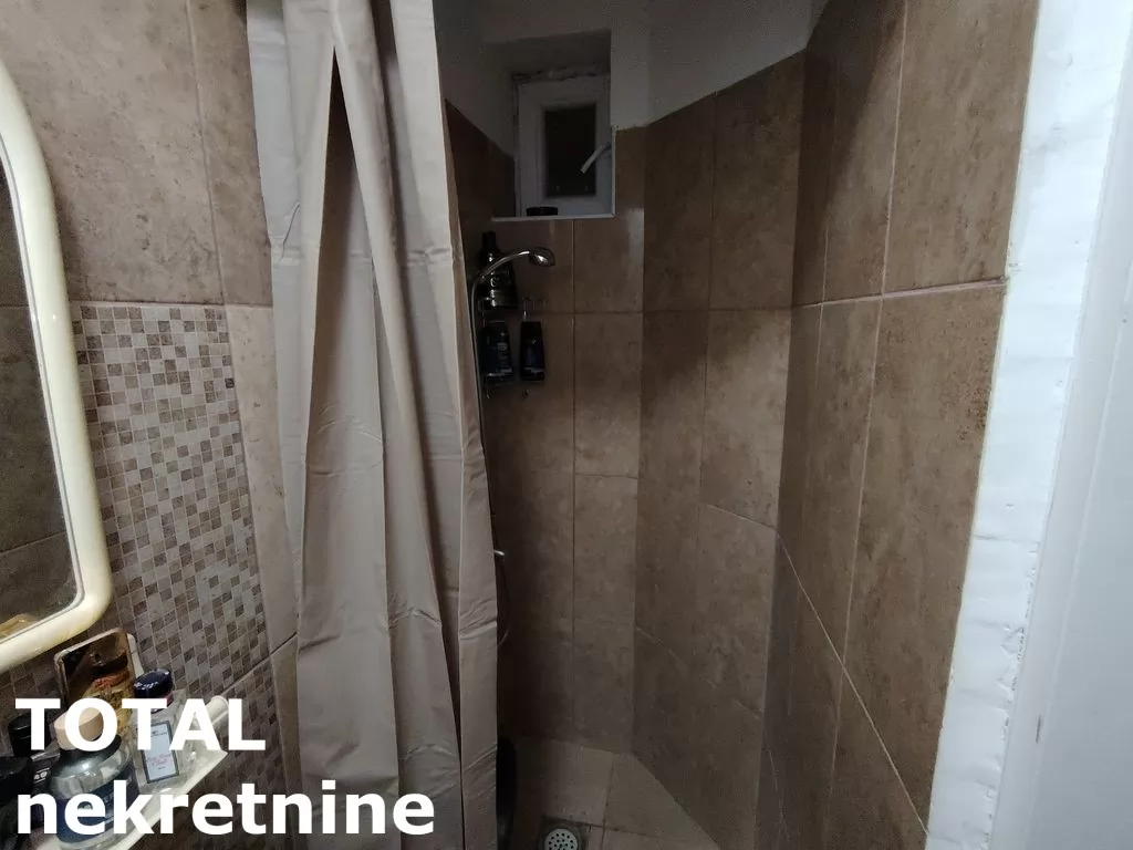 Kuca,GLOŽAN,ŠIRI CENTAR,kv: 225.00, € 86000, ID: 3090569 8