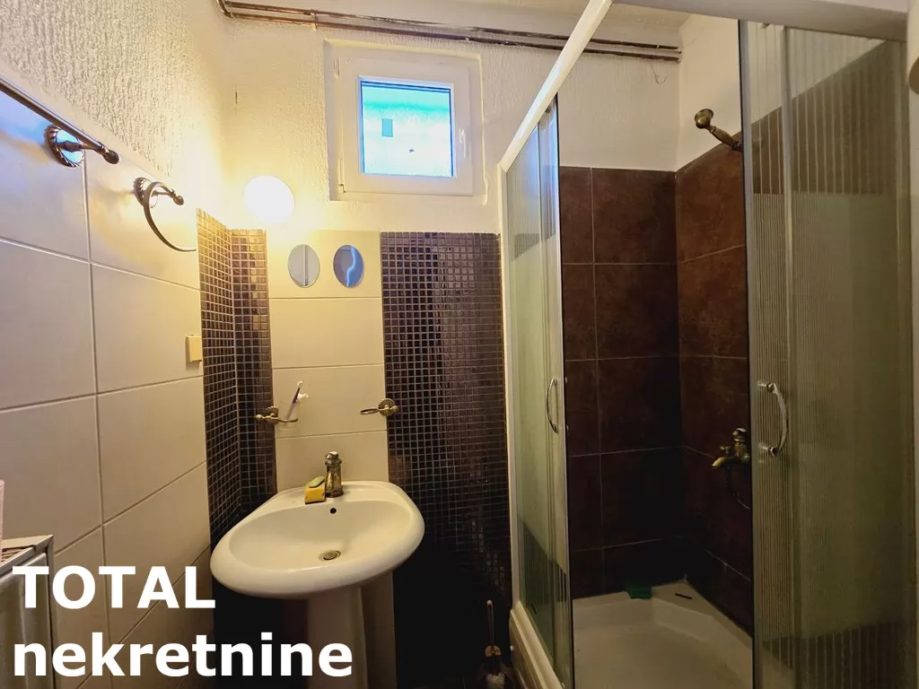 Kuca,NOVI SAD,CENTAR,kv: 180.00, € 446600, ID: 3091032 15