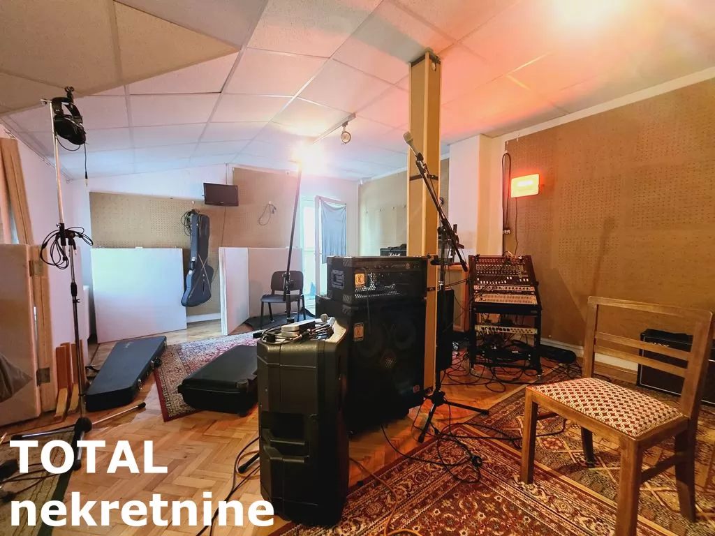 Kuca,NOVI SAD,CENTAR,kv: 180.00, € 446600, ID: 3091032 18