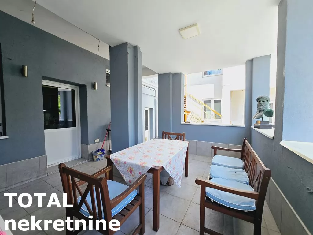 Kuca,NOVI SAD,CENTAR,kv: 180.00, € 446600, ID: 3091032 20