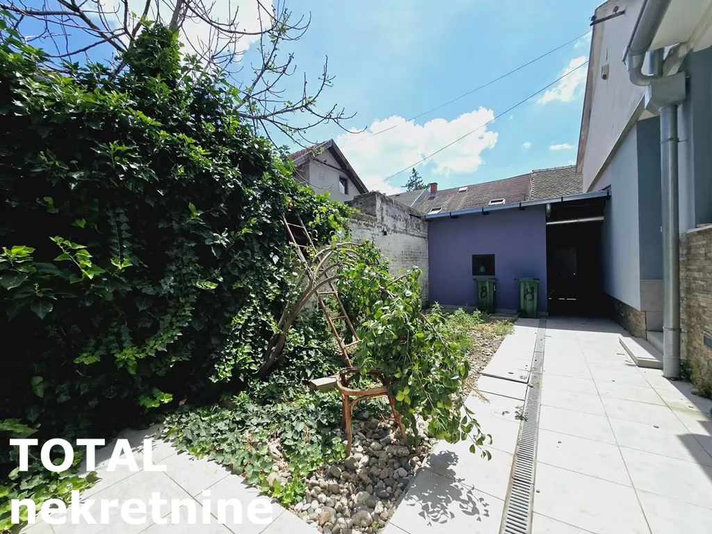 Kuca,NOVI SAD,CENTAR,kv: 180.00, € 446600, ID: 3091032 21