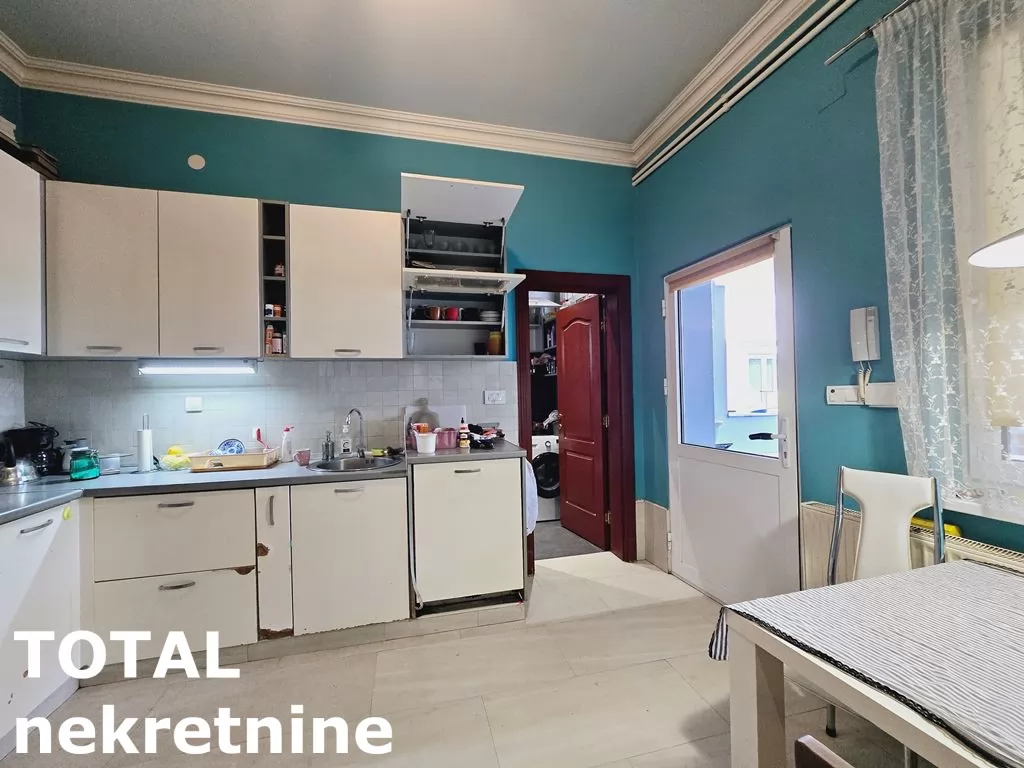 Kuca,NOVI SAD,CENTAR,kv: 180.00, € 446600, ID: 3091032 5