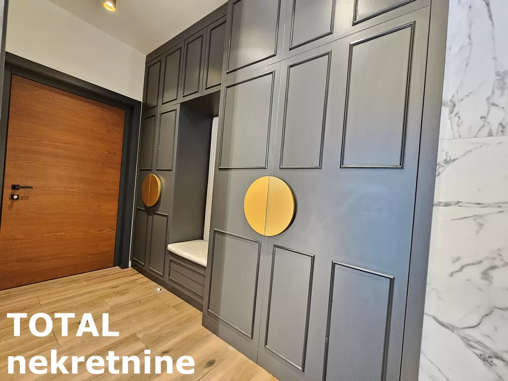 Kuca,NOVI SAD,LIPOV GAJ,kv: 236.00, € 720000, ID: 3091109 28